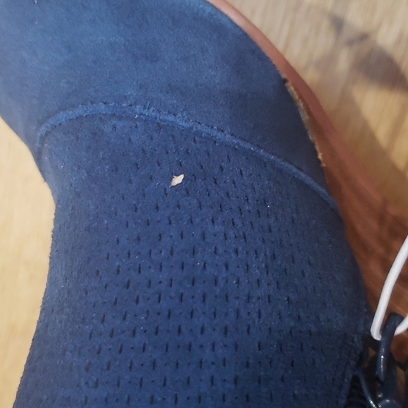 Violet & Red Blue Reese Wedges - Picture 9 of 10